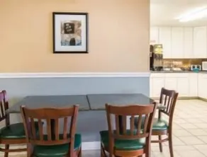 Microtel Inn & Suites by Wyndham Tulsa East - Image 3