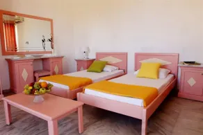 Manolis Family Hotel - Image 3