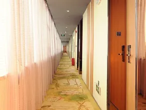 Towo Shangpin Hotel - Image 2