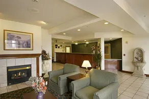 Ramada Limited Redding - Image 3
