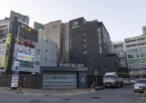 SJ Design Hotel - Image 3