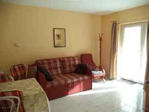 Napsugar Apartmanhaz - Image 3