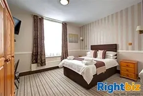 The Phoenix Hotel - Image 5