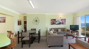 Northshore unit 3 - Overlooking Duranbah beach and the Tweed River - Image 3