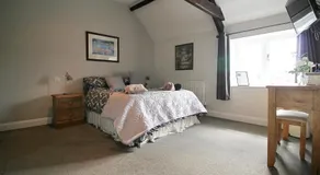 The Globe Inn Alvington - Image 3