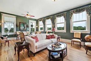 Walden Hall - Image 5
