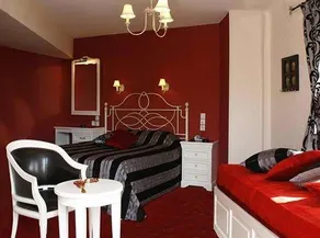 Dryades Hotel - Image 3
