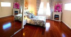 4 Ensuite Chelsea Villa CBD Airport - Image 5