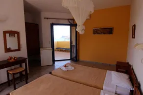 Voukelari Rooms - Image 3