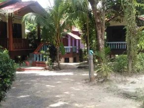 Near House Bungalow - Image 2