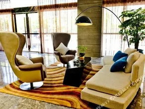Holiday Inn Home Hotel - Image 4