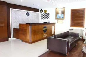 Oyo Premium Rajpur Road Dilaram Chowk - Image 2