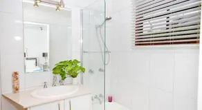 1/121 Park Crescent Coolum Beach - Image 2