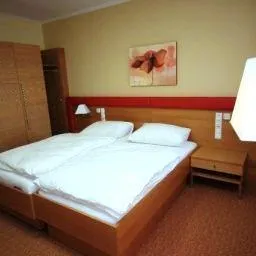 OptimaMed Gesundheitsresort Bad St. Leonhard - Image 2