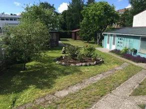 House In The Garden - Image 4