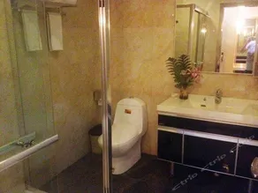 QIANHAIWAN LEISURE HOSTEL - Image 5