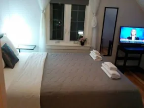 The Parkway Place Guesthouse - Image 3