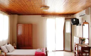 Stis Kyra - Vasilikis - Image 5