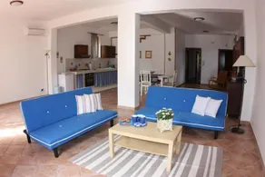Mondello Holiday Home - Image 3