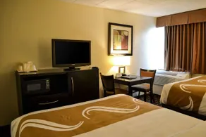 Quality Inn Dunmore - Image 5
