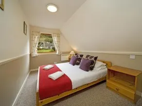 Loch Linnhe Waterfront Lodges with Hot Tubs - Image 5