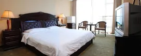 Qiaohui Business Hotel - Image 2