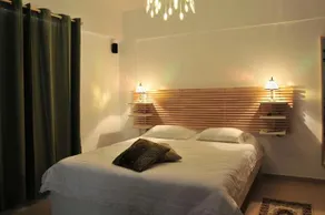 Romance In The Cabin - Image 4