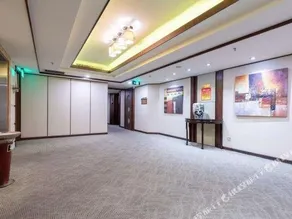Mascot Hotel Zhongshan - Image 3