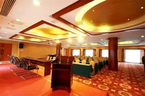 Weishan Mountain Hot Spring Villa - Image 5