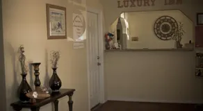 Luxury Inn and Suites Copperas Cove - Image 2