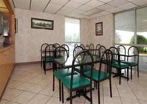 Oaktree Inn - Image 5