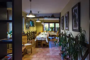 Racianska Vinaren u Teodora Guest House Bratislava - Image 5