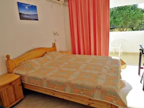Notos Gennadi Hotel - Image 5