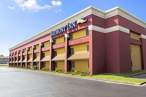 Baymont by Wyndham Fort Smith - Image 4