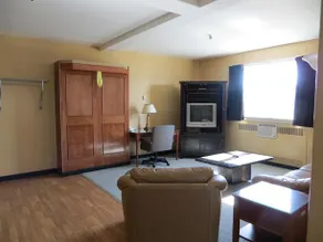 Athabasca Valley Inn & Suites - Image 5