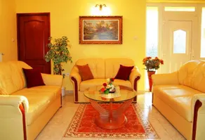 Korona Apartmanház - Image 3