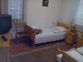 Holiday Home Srebarna Family Hotel - Image 3