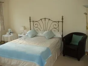 1 Honeysuckle Gardens B&B - Image 3