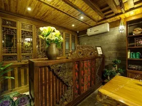 Husi Yashe Inn - Image 3