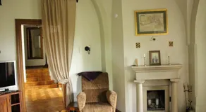 Rapunzel Tower Apartment - Image 5
