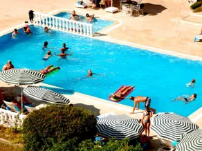 Green Park Apart Hotel - Image 2