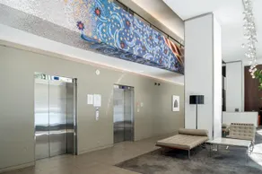 Global Luxury Suites at Jackson Street - Image 2
