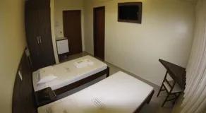 Hotel Mirage - Image 5