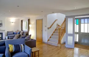Kingfisher Cambridge South Country House - Image 5