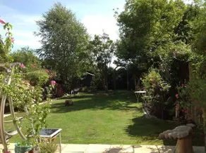 Shepperton Guesthouse - Image 4