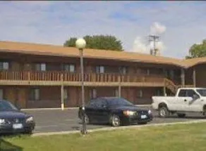 Lakes Area Inn - Image 1