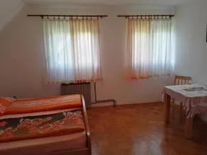 Rooms Family Luketić - Image 2