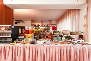 Hotel Joli - Image 4