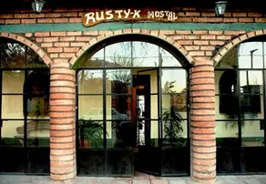 Hotel Rusty-K Hostal - Image 2