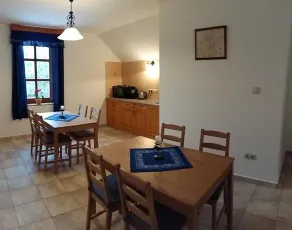 Madarasz Guest House - Image 5